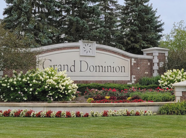 3263 Eastbank Circle, Mundelein, IL 60060