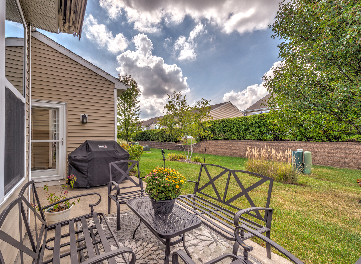 3263 Eastbank Circle, Mundelein, IL 60060