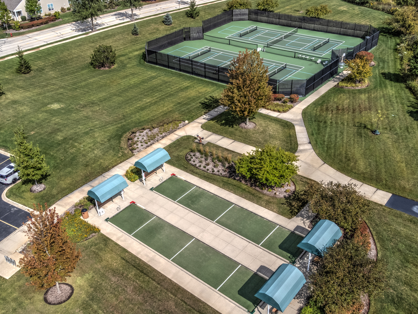 3263 Eastbank Circle, Mundelein, IL 60060