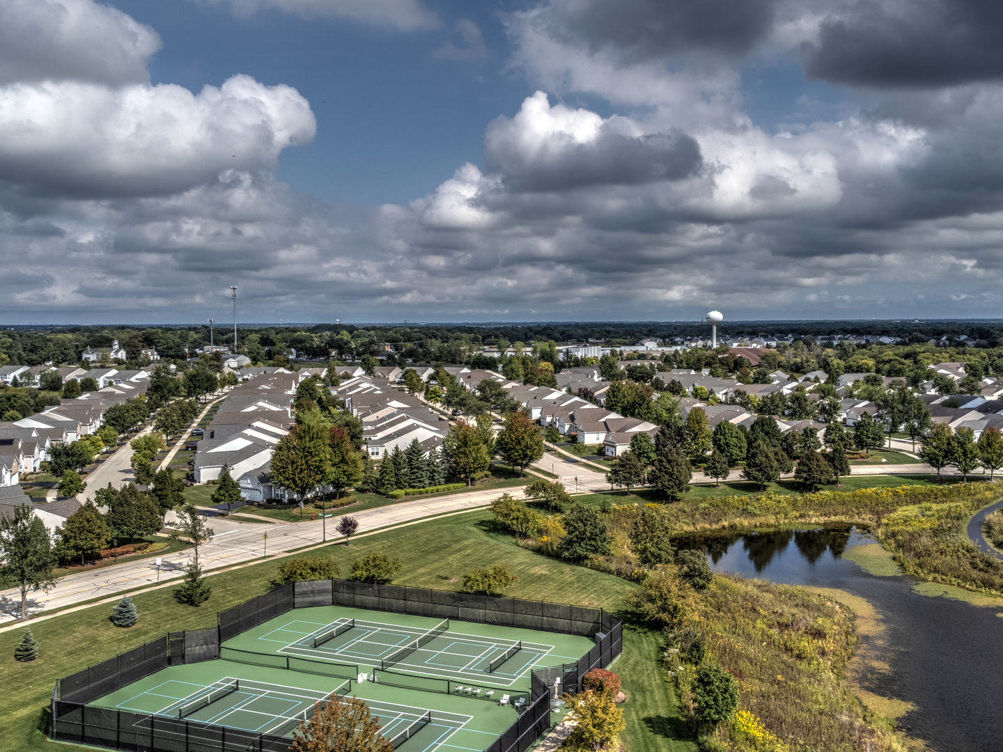3263 Eastbank Circle, Mundelein, IL 60060