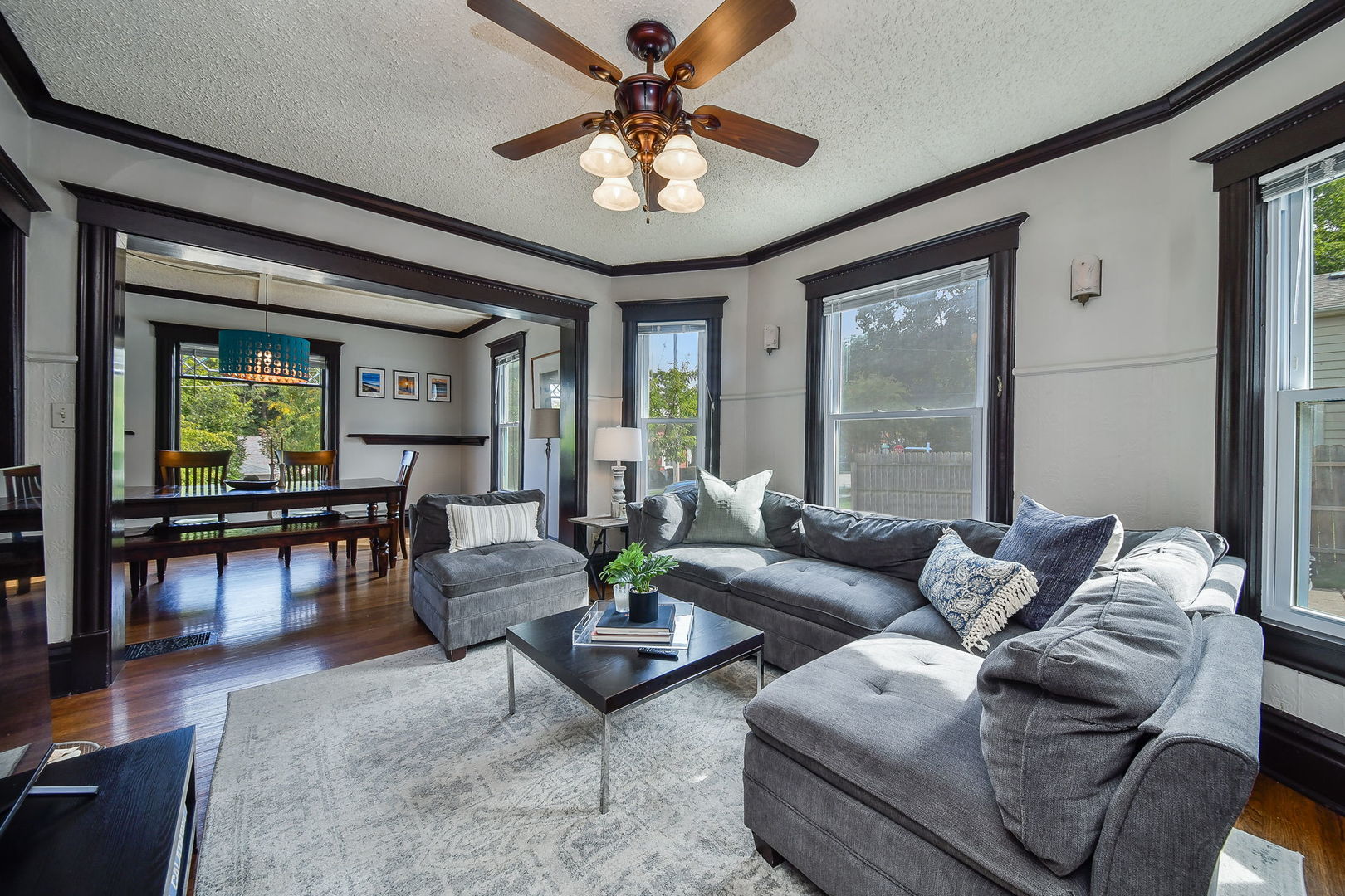 113 S 4th Street, St. Charles, IL 60174