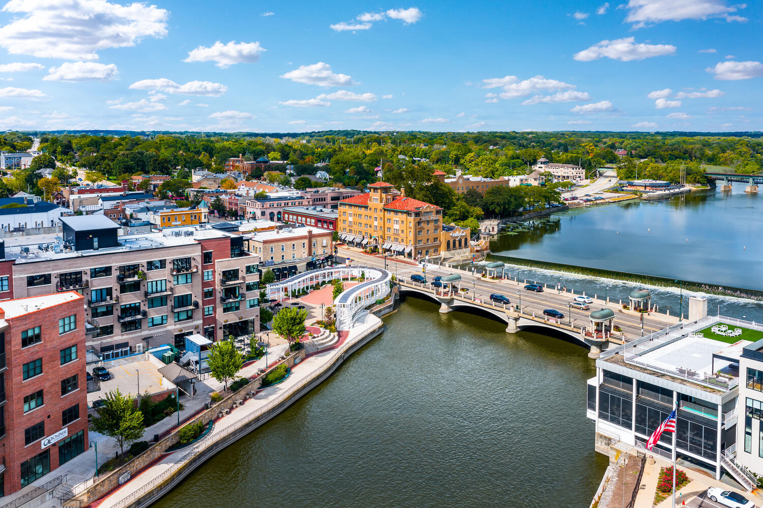 113 S 4th Street, St. Charles, IL 60174