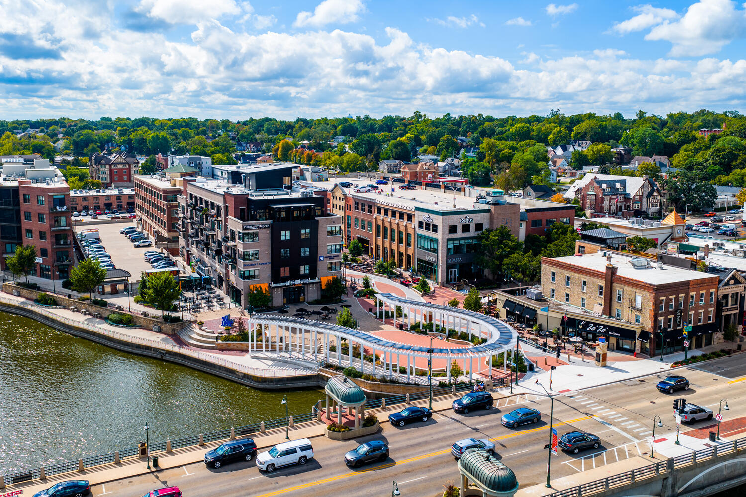 113 S 4th Street, St. Charles, IL 60174