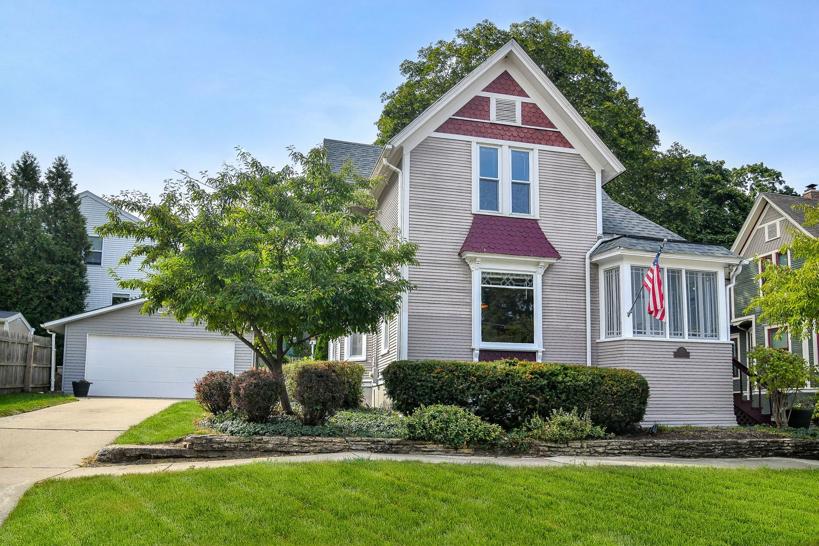 113 S 4th Street, St. Charles, IL 60174