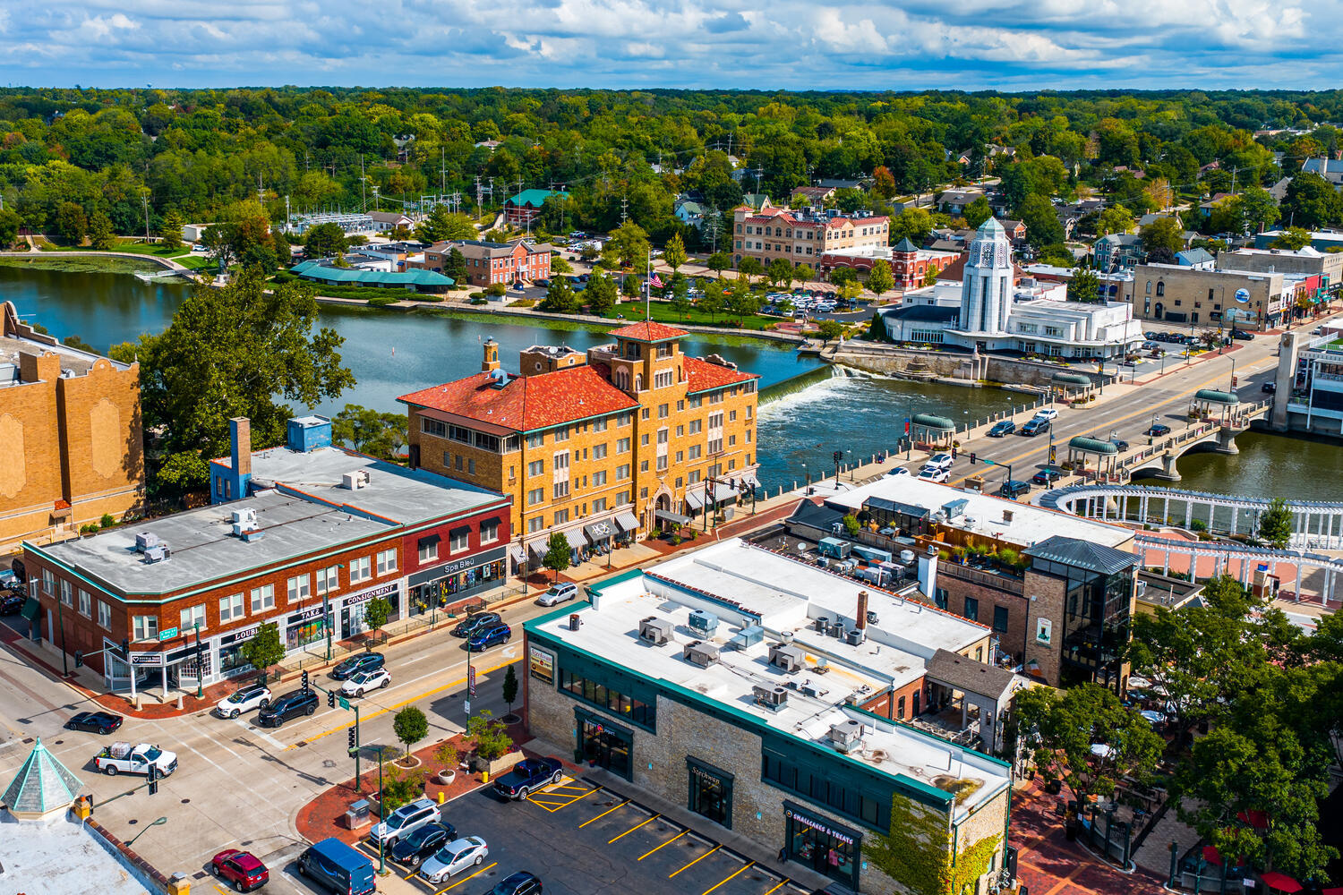 113 S 4th Street, St. Charles, IL 60174