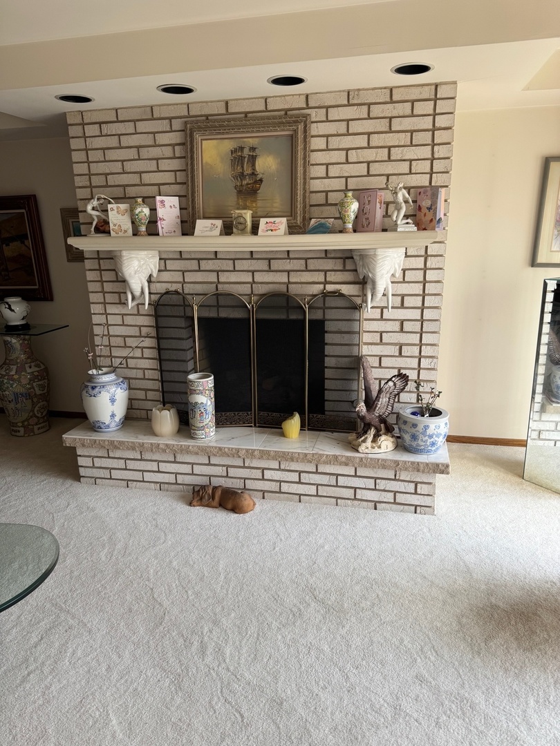 467 HIAWATHA Trail #411, Wood Dale, IL 60191