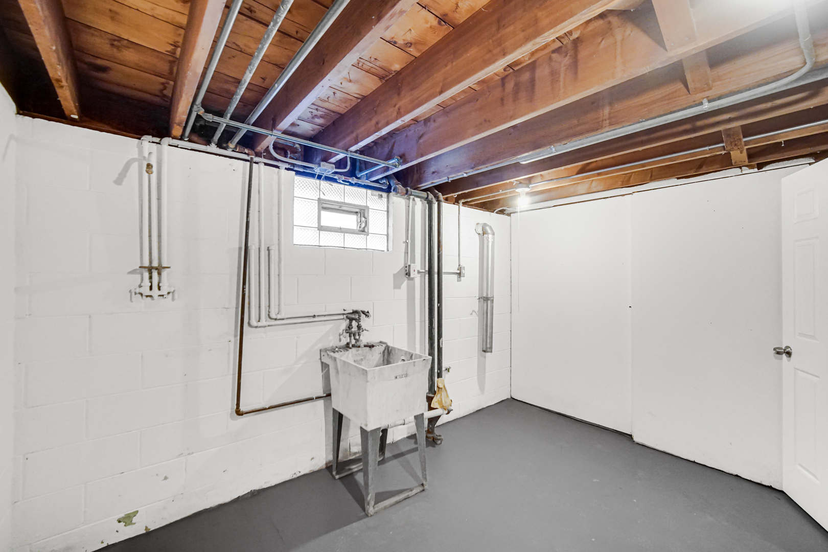 650 Mackinaw Avenue, Calumet City, IL 60409