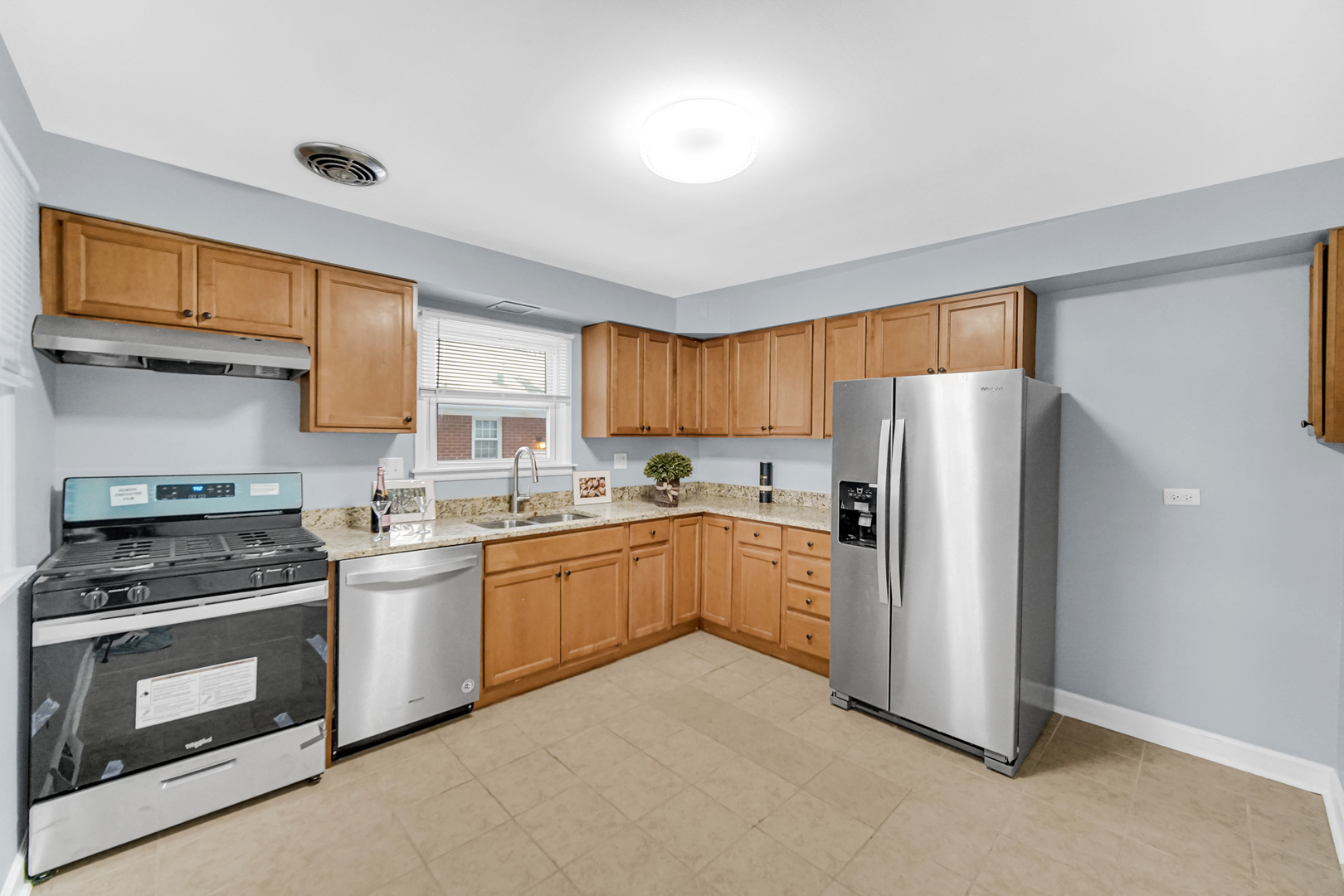 650 Mackinaw Avenue, Calumet City, IL 60409