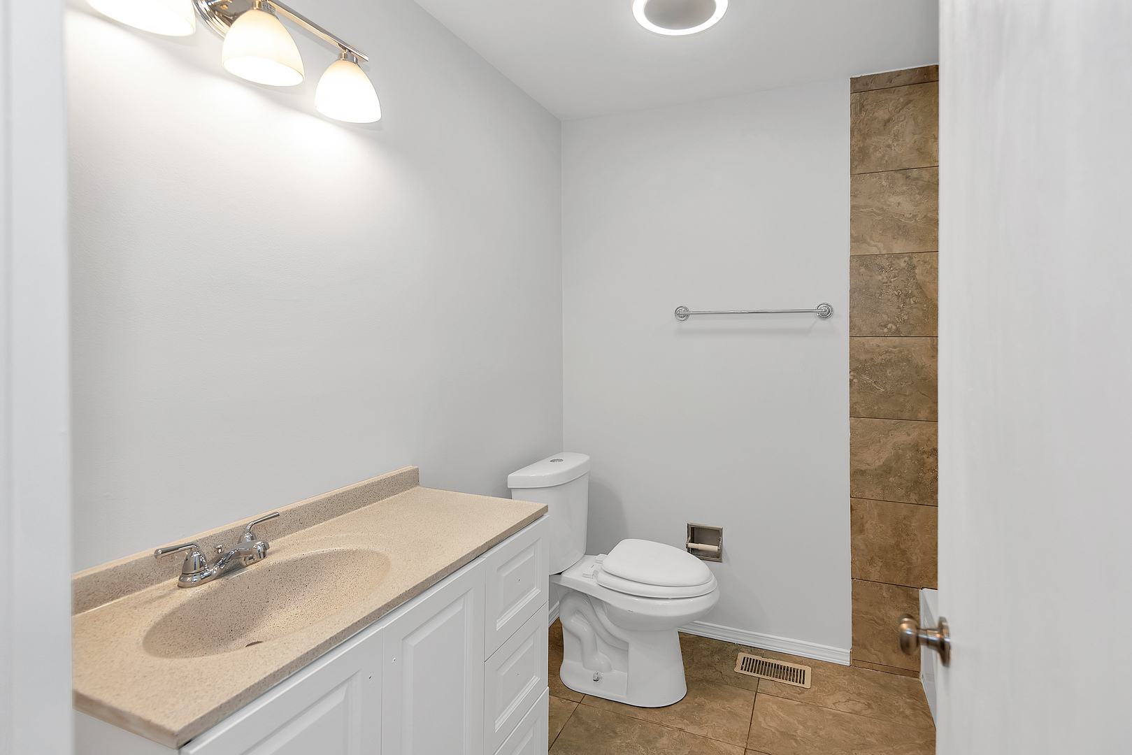 1059 Southbury Lane #D1, Wheeling, IL 60090