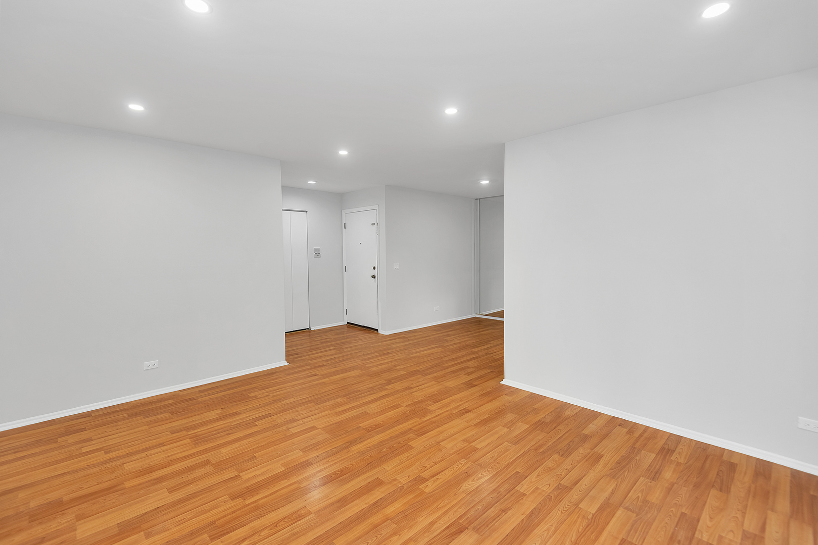 1059 Southbury Lane #D1, Wheeling, IL 60090