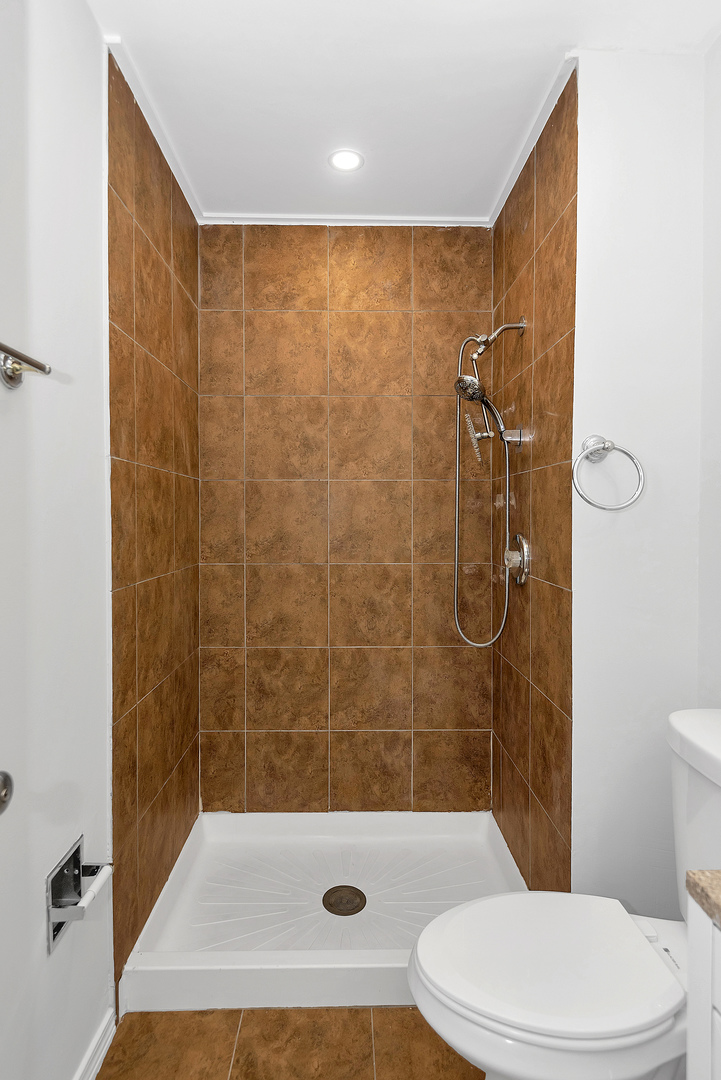 1059 Southbury Lane #D1, Wheeling, IL 60090