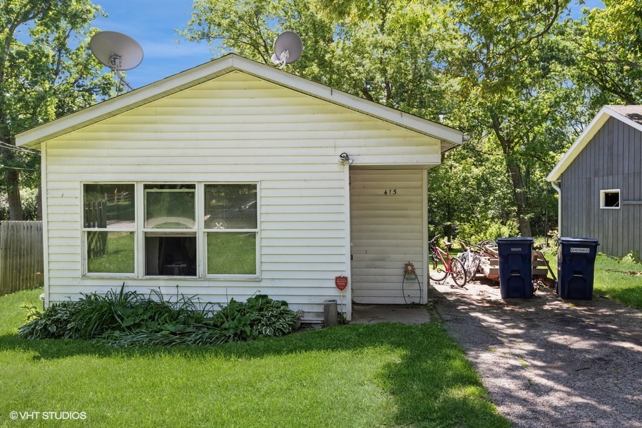 6415 N Shore Avenue, Spring Grove, IL 60081