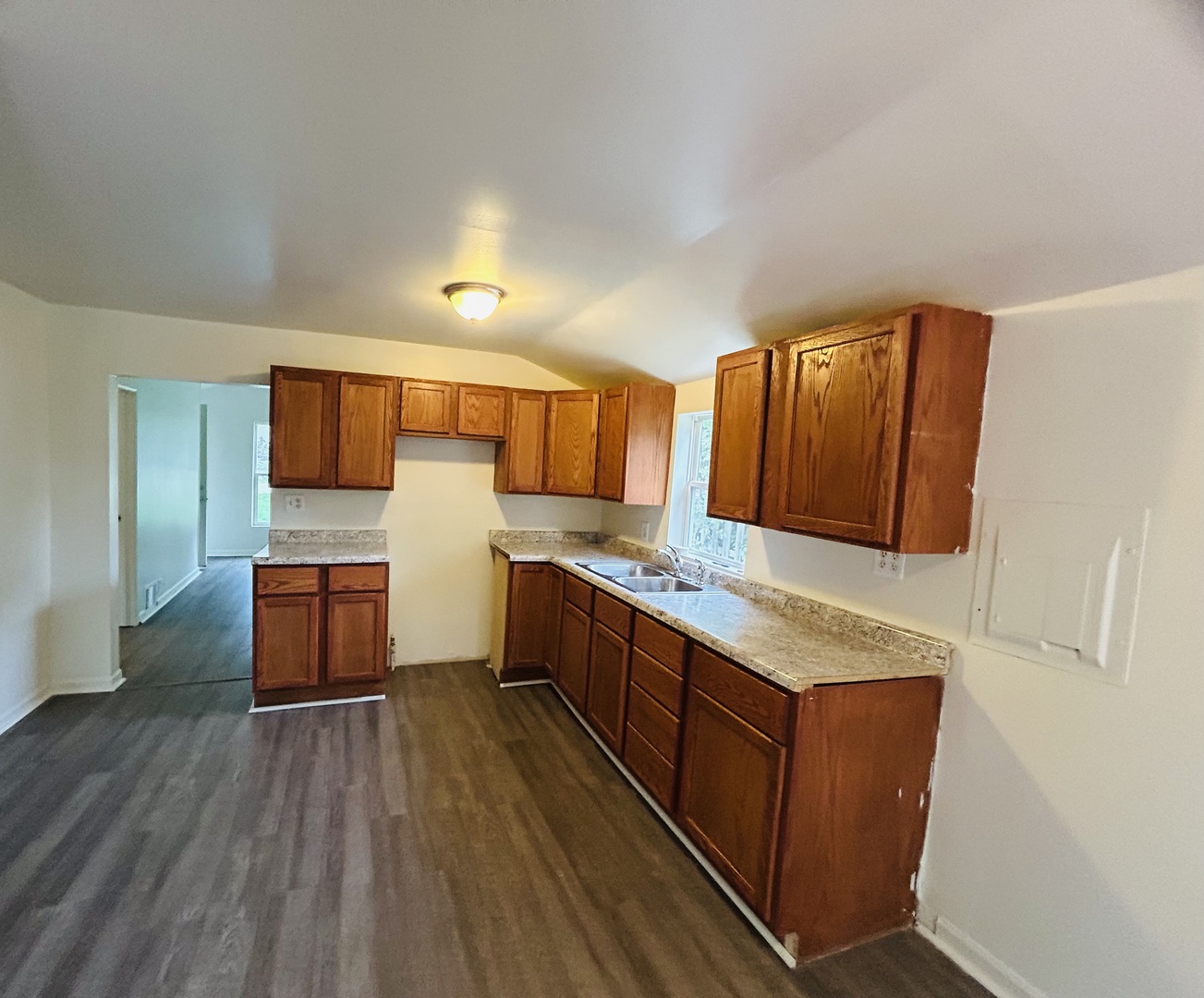 6415 N Shore Avenue, Spring Grove, IL 60081