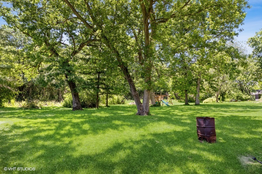 6415 N Shore Avenue, Spring Grove, IL 60081