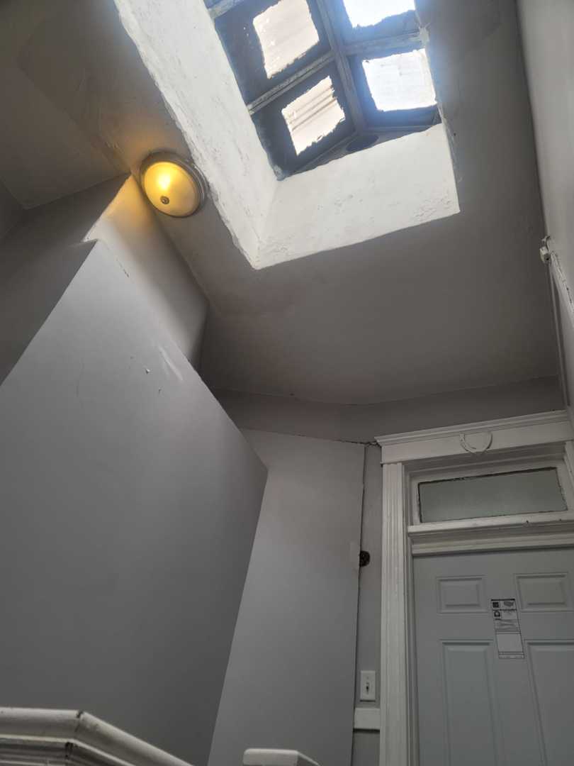 6506 S Eberhart Avenue, Chicago, IL 60637