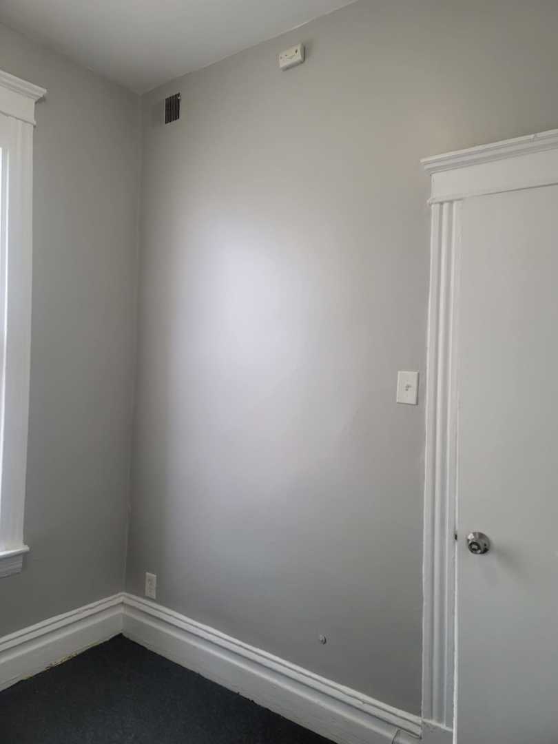 6506 S Eberhart Avenue, Chicago, IL 60637