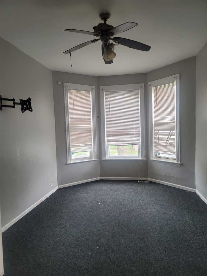 6506 S Eberhart Avenue, Chicago, IL 60637