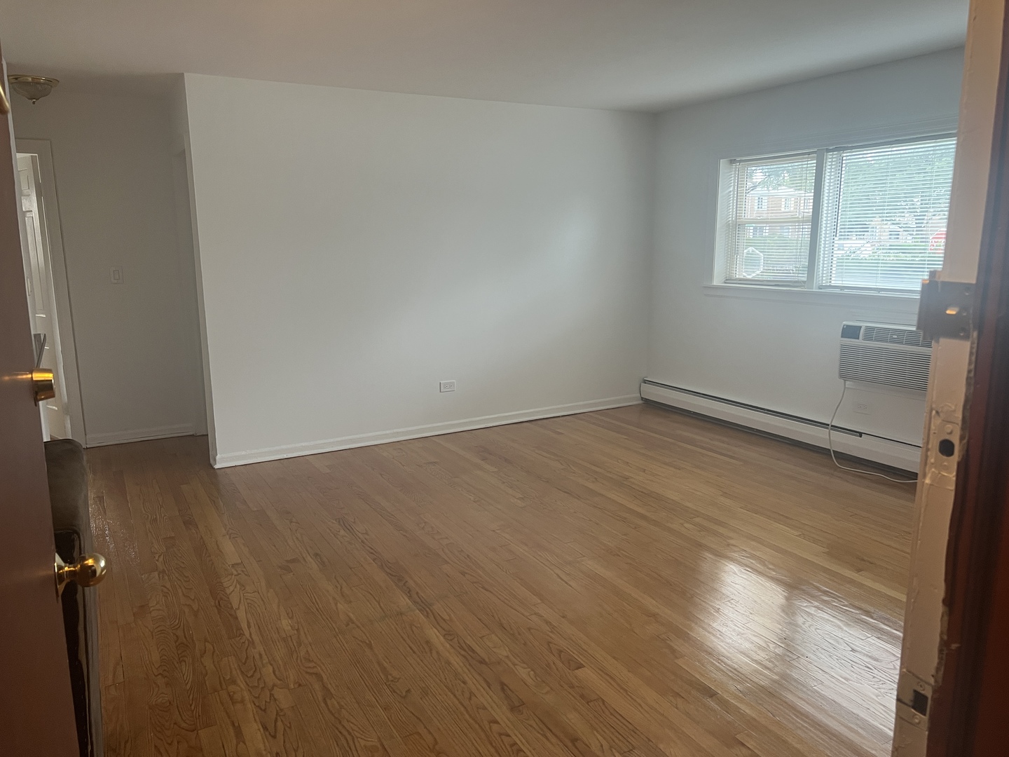 5011 Saint Charles Road #101, Bellwood, IL 60104