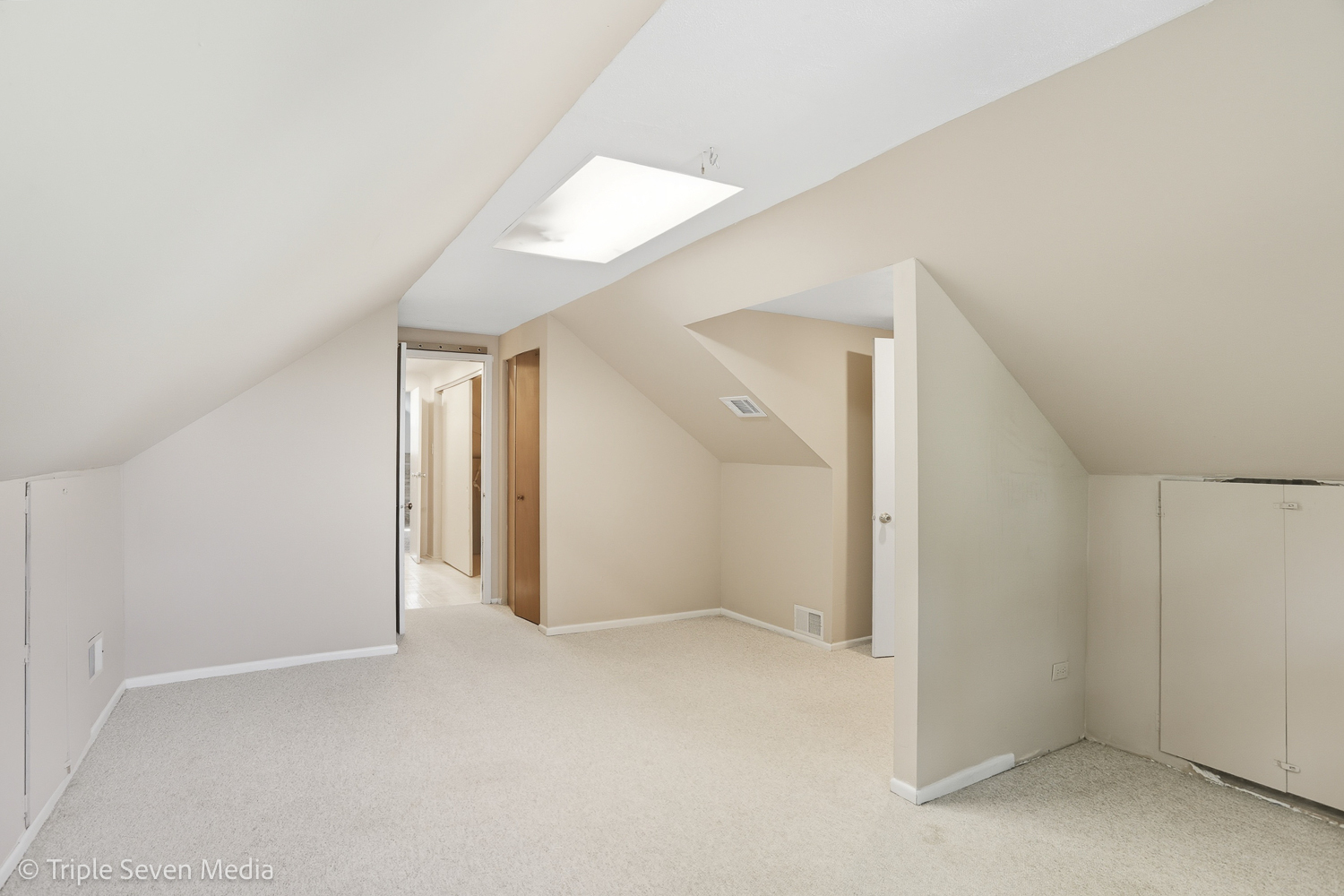 11307 German Church Road, Willow Springs, IL 60480