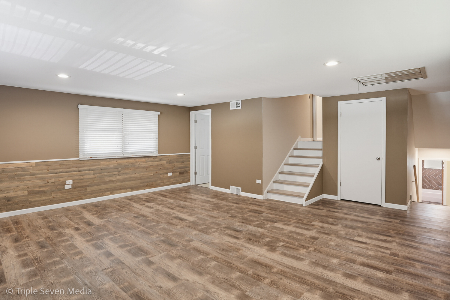 11307 German Church Road, Willow Springs, IL 60480