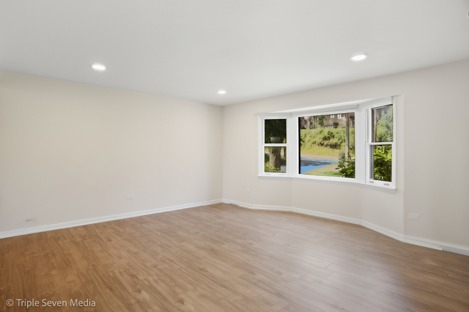 11307 German Church Road, Willow Springs, IL 60480