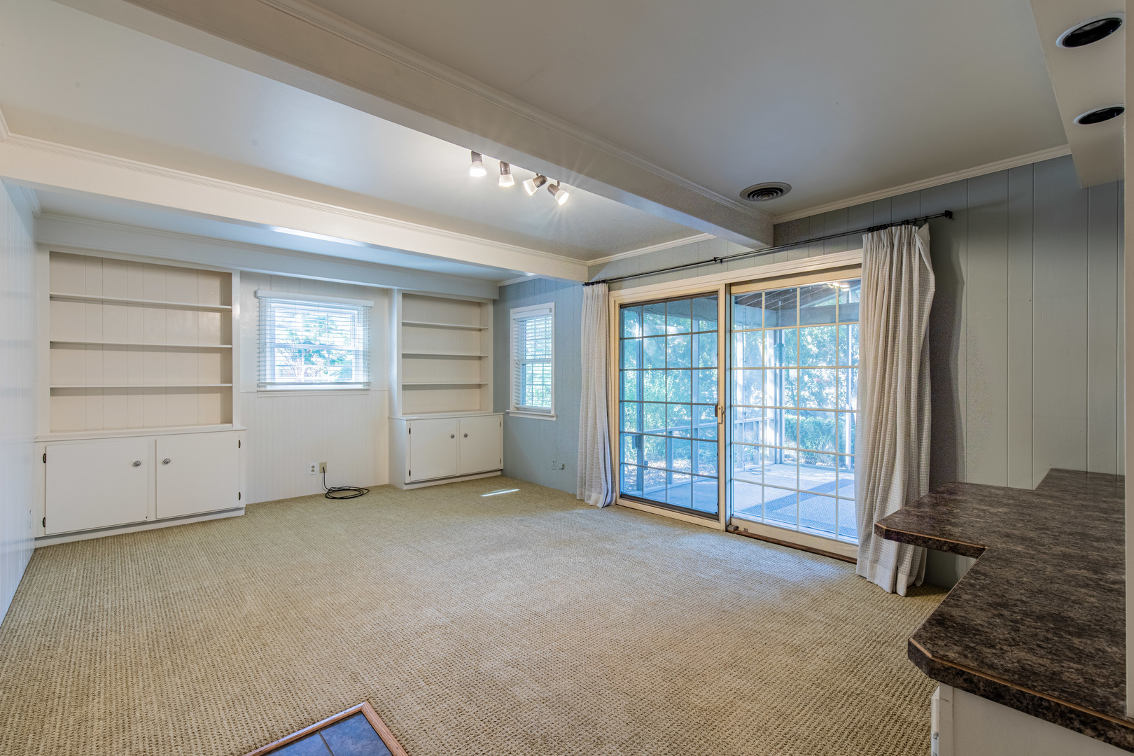 32 S Dallas Street, Princeton, IL 61356