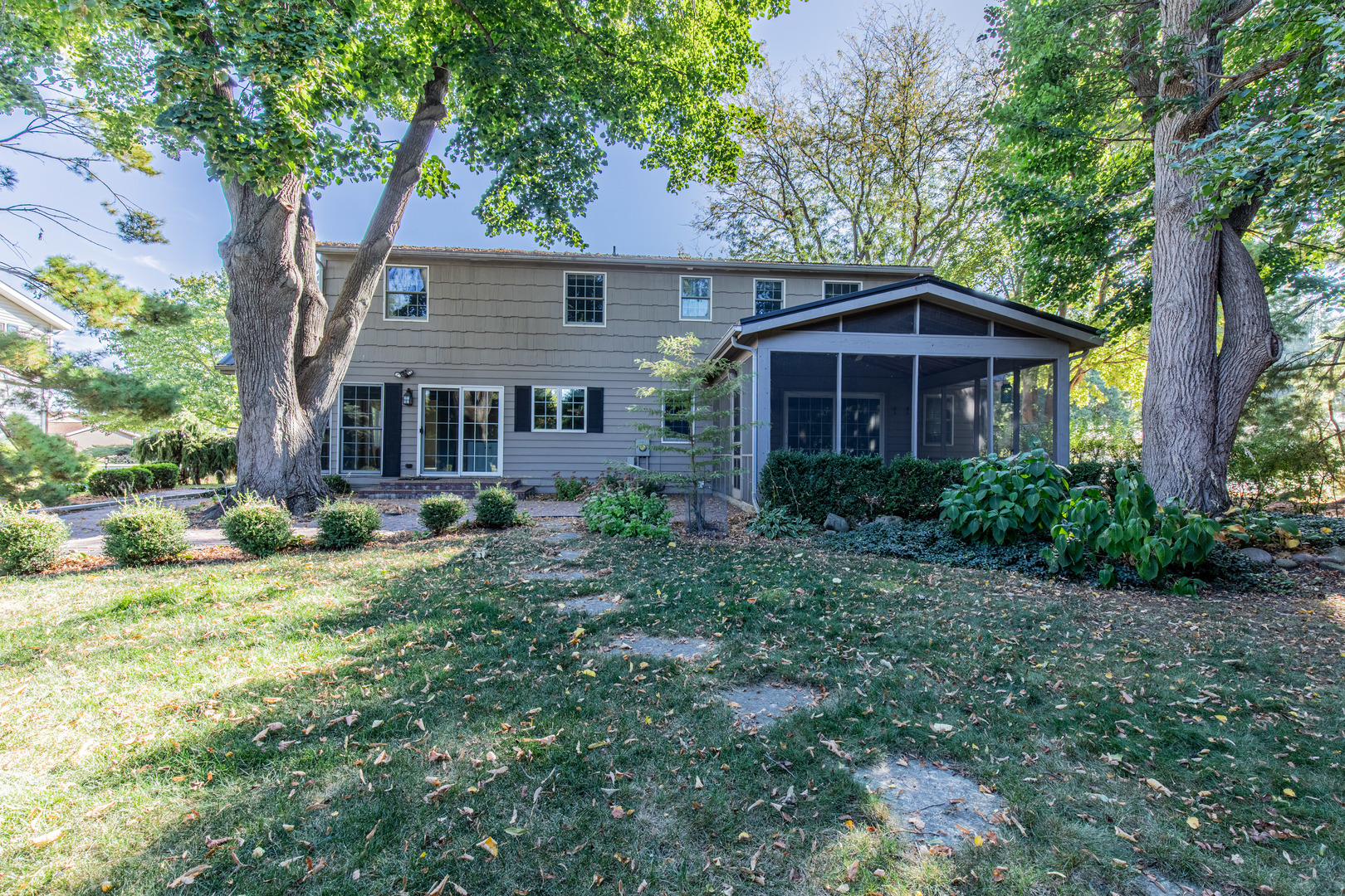 32 S Dallas Street, Princeton, IL 61356