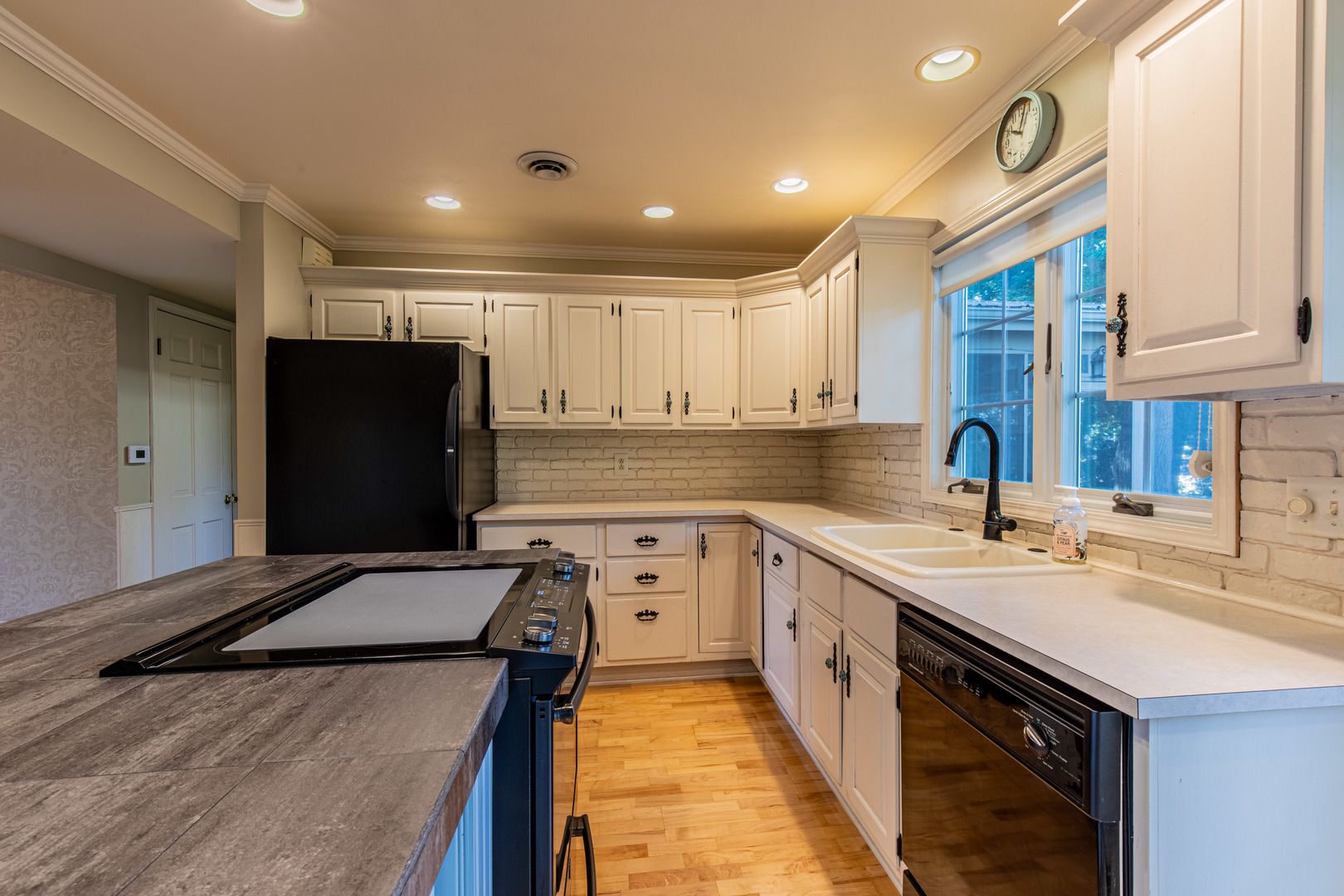 32 S Dallas Street, Princeton, IL 61356