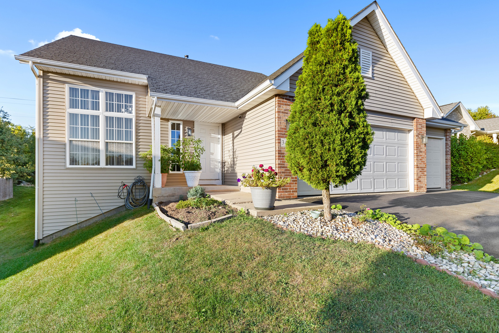 3460 Citadel Drive, Rockford, IL 61109