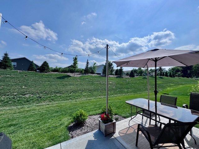 1135 Williamsburg Street, Pingree Grove, IL 60140