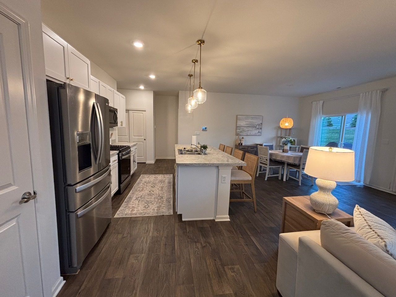 1135 Williamsburg Street, Pingree Grove, IL 60140