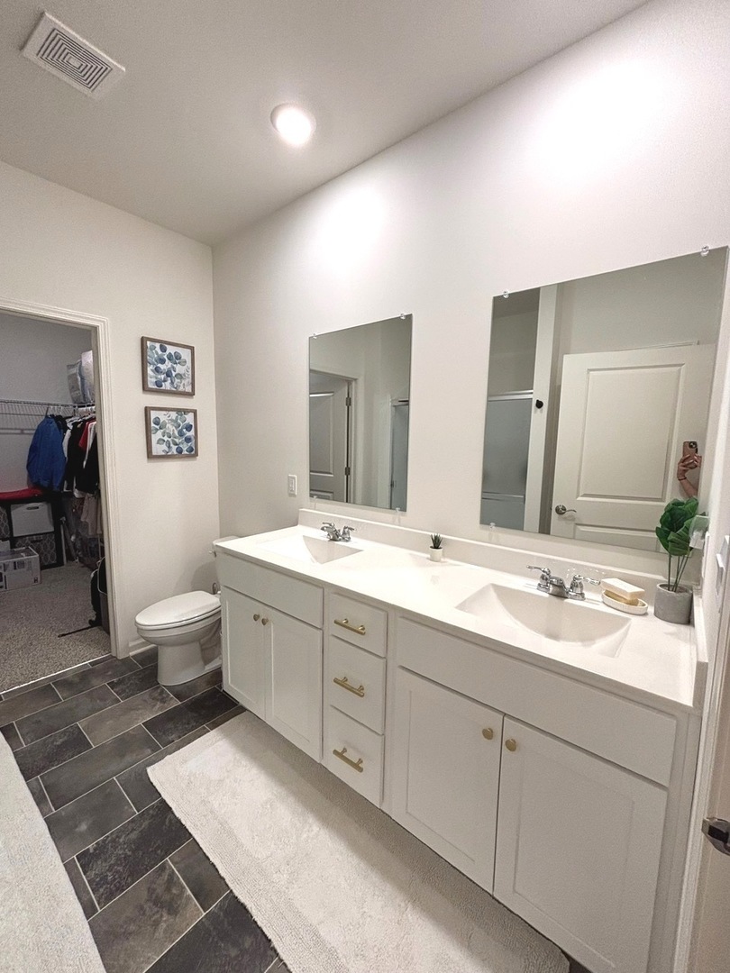 1135 Williamsburg Street, Pingree Grove, IL 60140