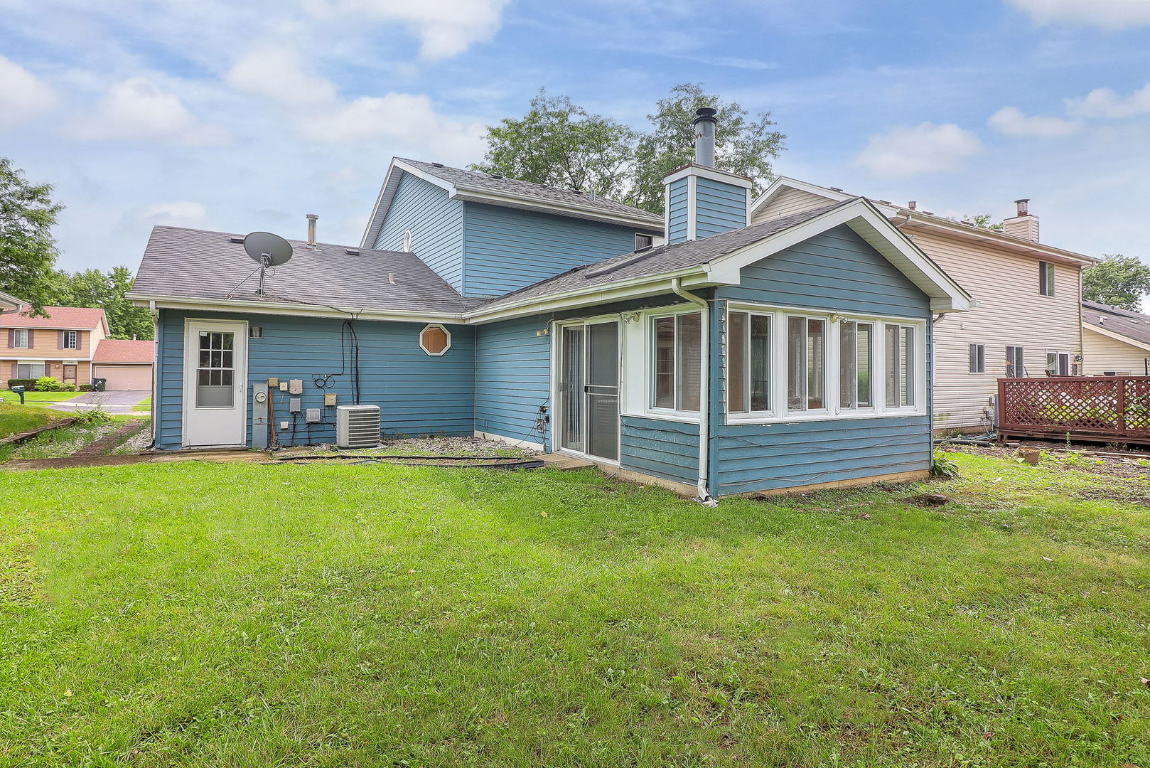 1285 HAVERHILL Circle, Naperville, IL 60540