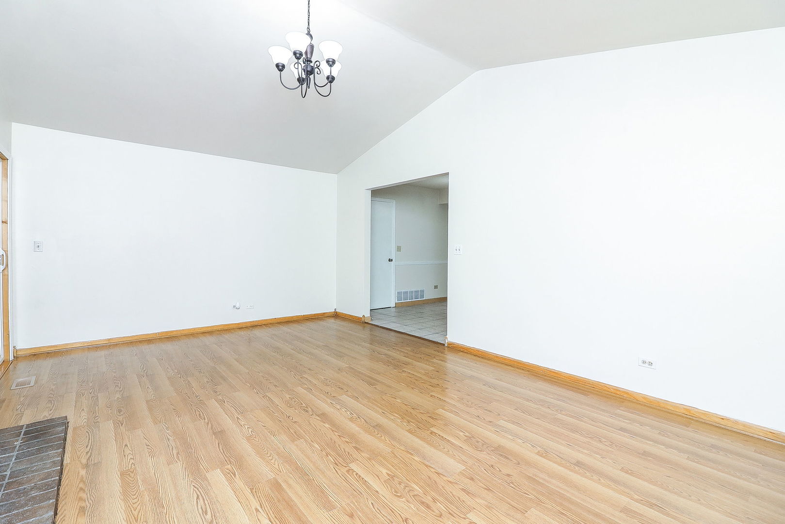 1285 HAVERHILL Circle, Naperville, IL 60540