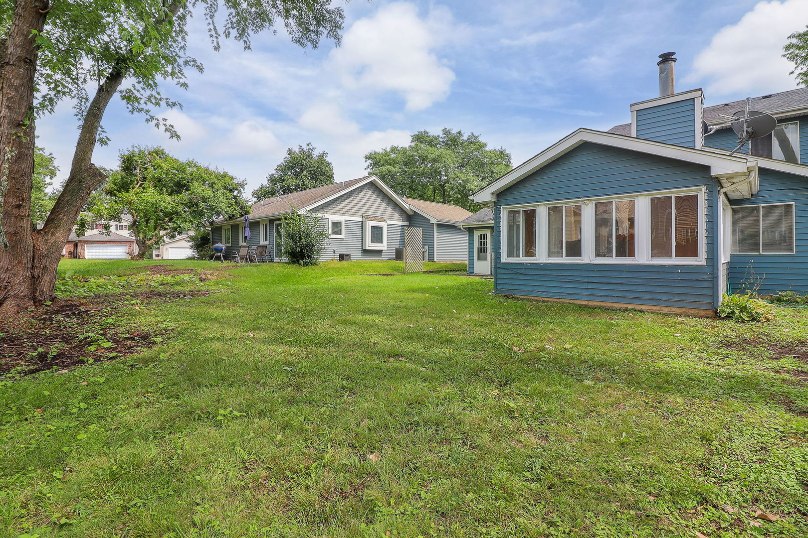 1285 HAVERHILL Circle, Naperville, IL 60540