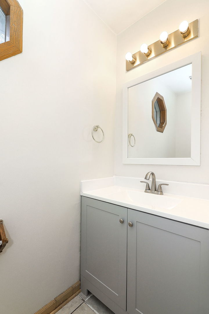 1285 HAVERHILL Circle, Naperville, IL 60540