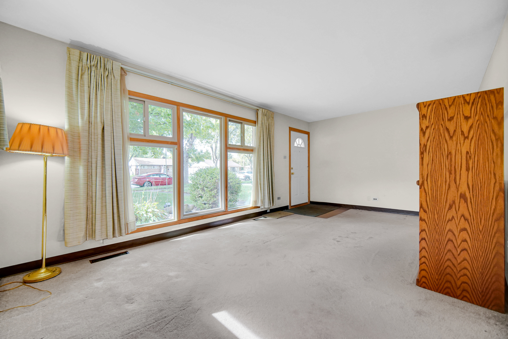 17913 Oakwood Avenue, Lansing, IL 60438