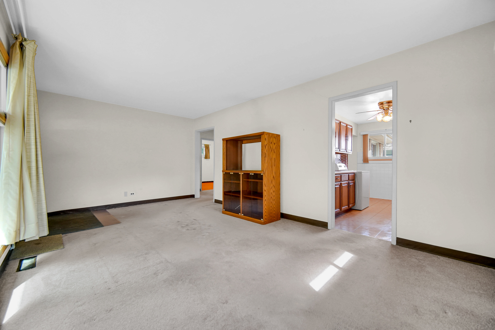 17913 Oakwood Avenue, Lansing, IL 60438