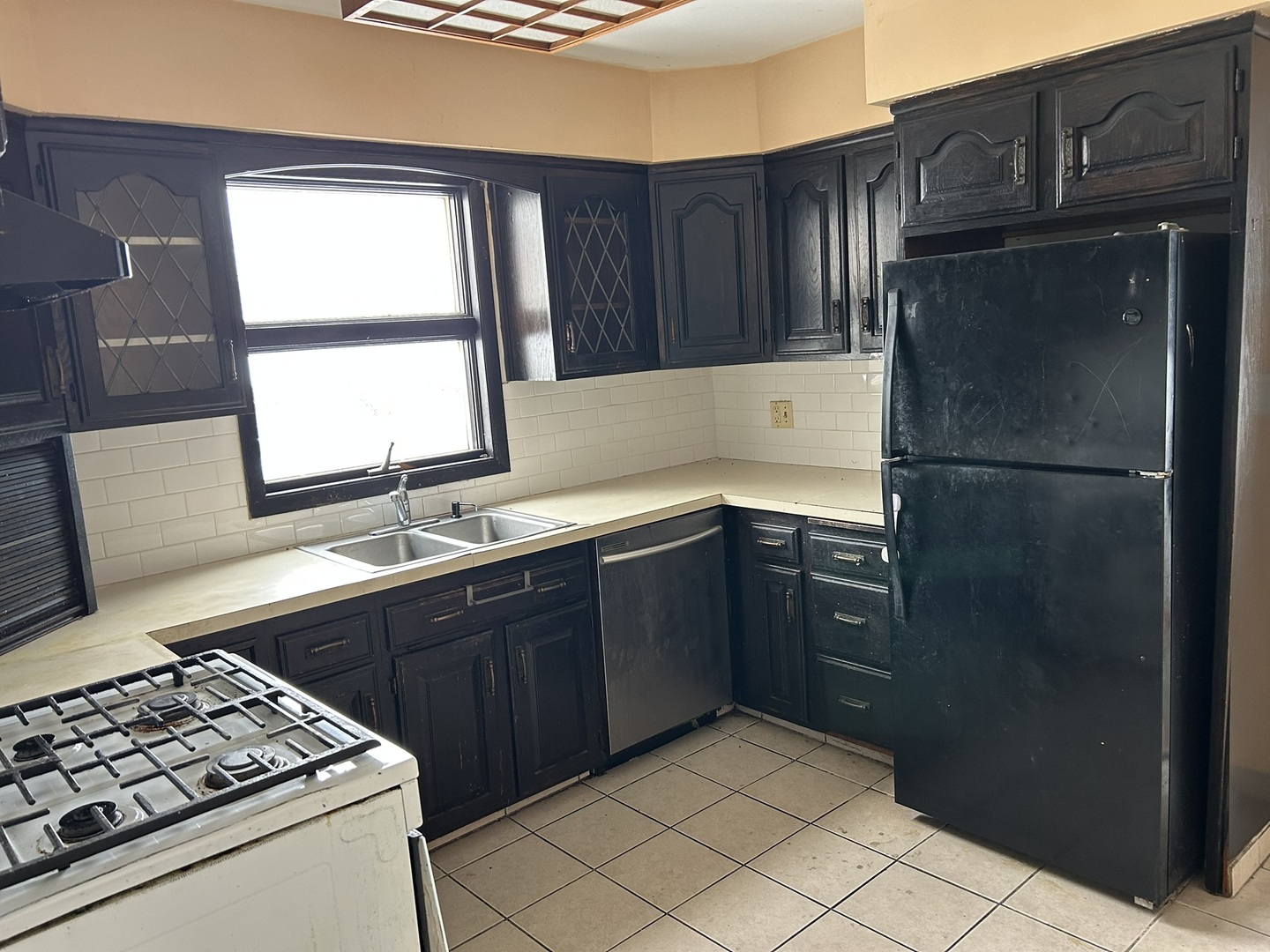 1724 N 19th Avenue, Melrose Park, IL 60160