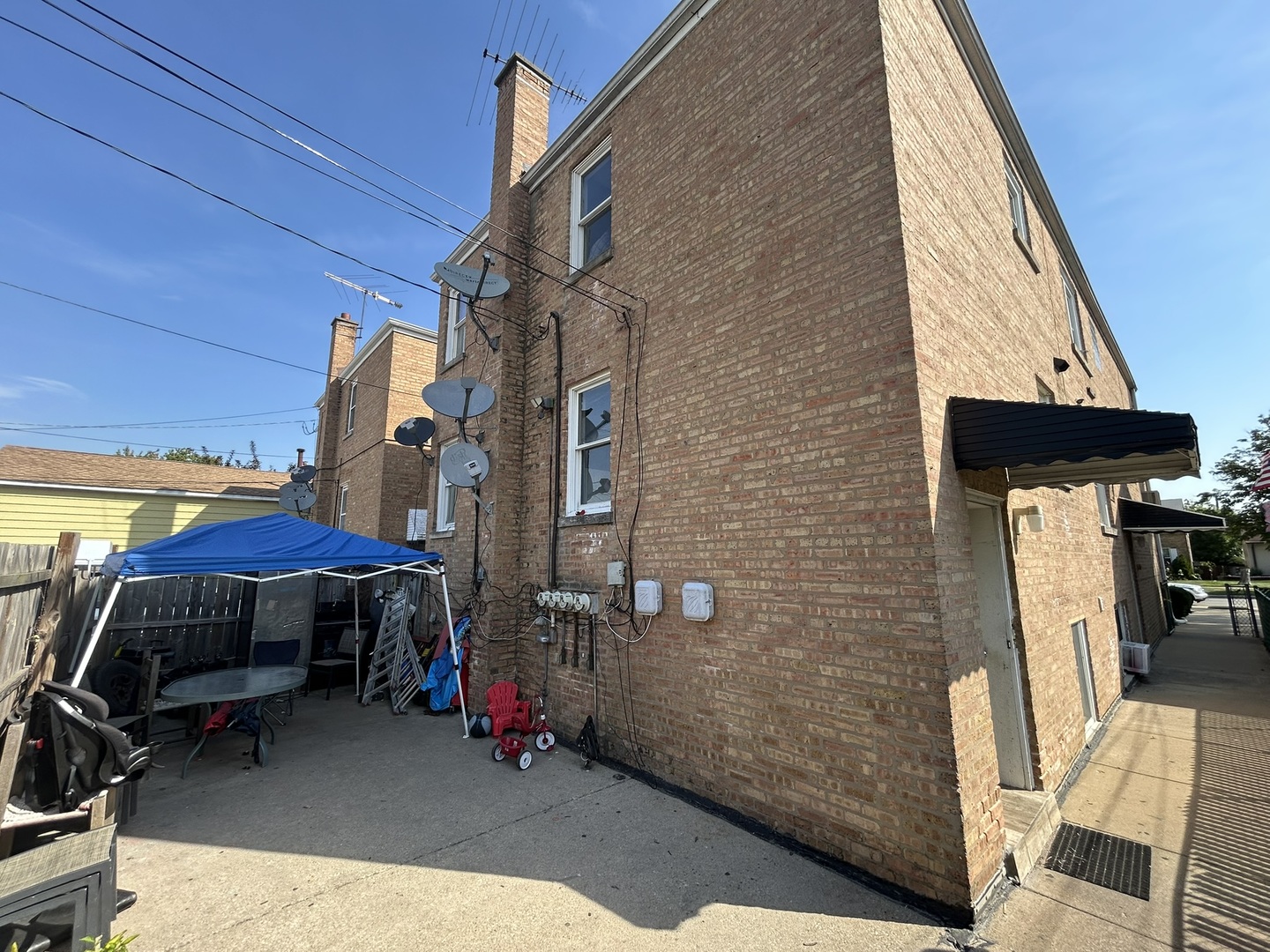 1724 N 19th Avenue, Melrose Park, IL 60160