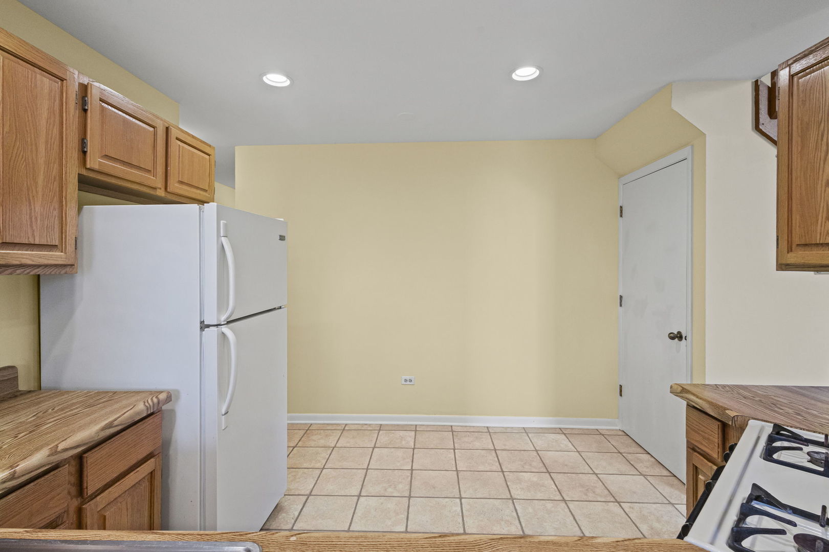 150 Potawatomi Trail #B, Lake Zurich, IL 60047