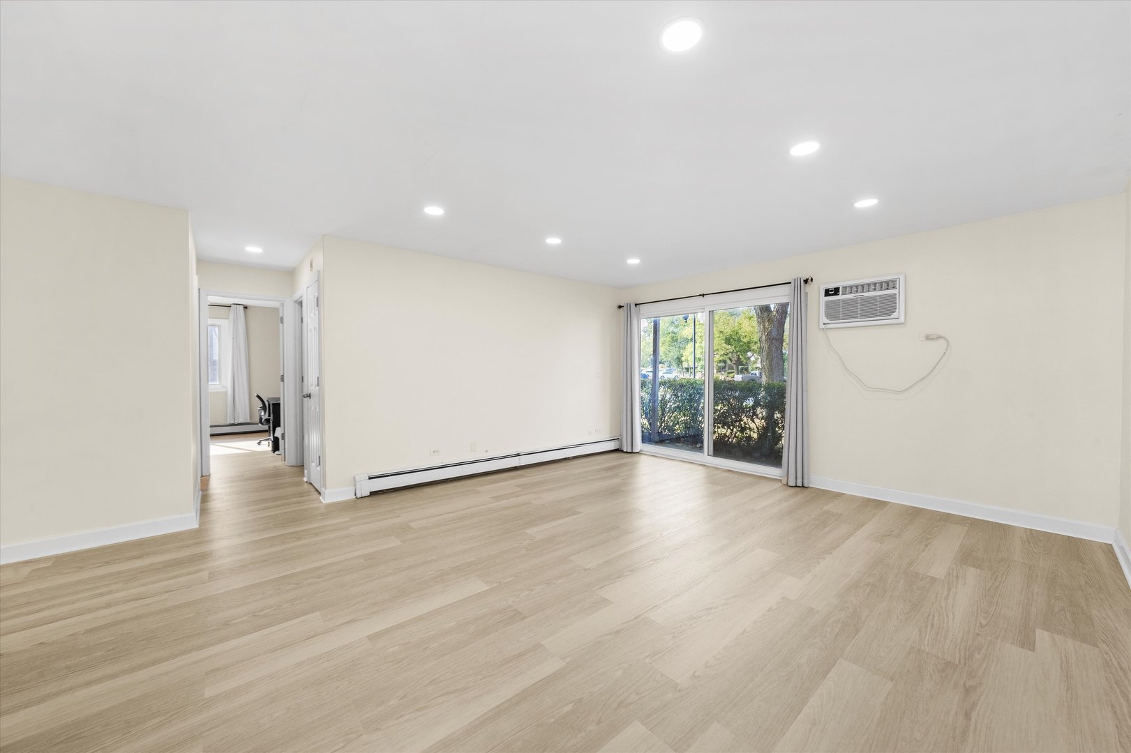 9S125 Lake Drive #21-110, Willowbrook, IL 60527