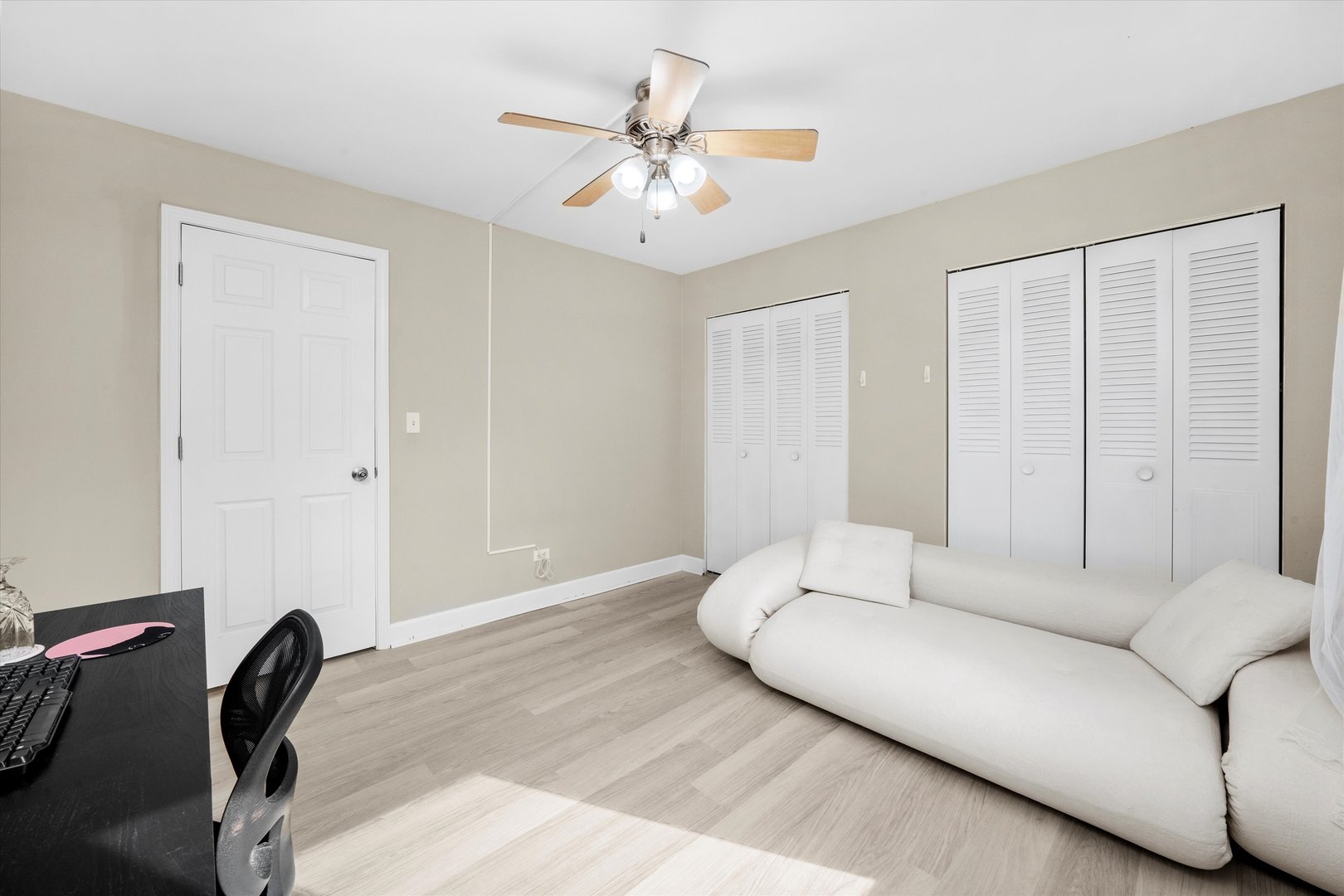 9S125 Lake Drive #21-110, Willowbrook, IL 60527