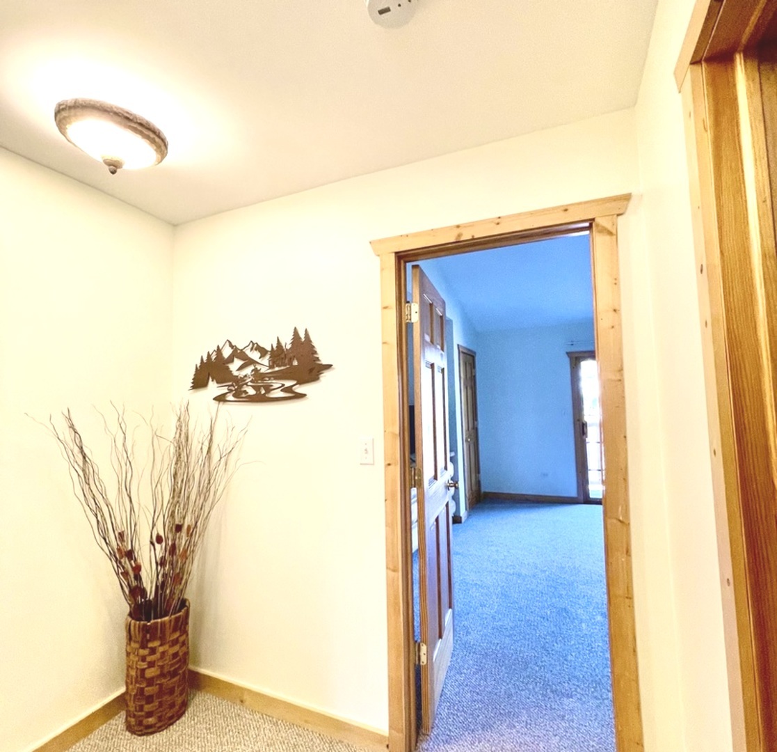 2643 N State Route 178 Highway #Y-3, Utica, IL 61373