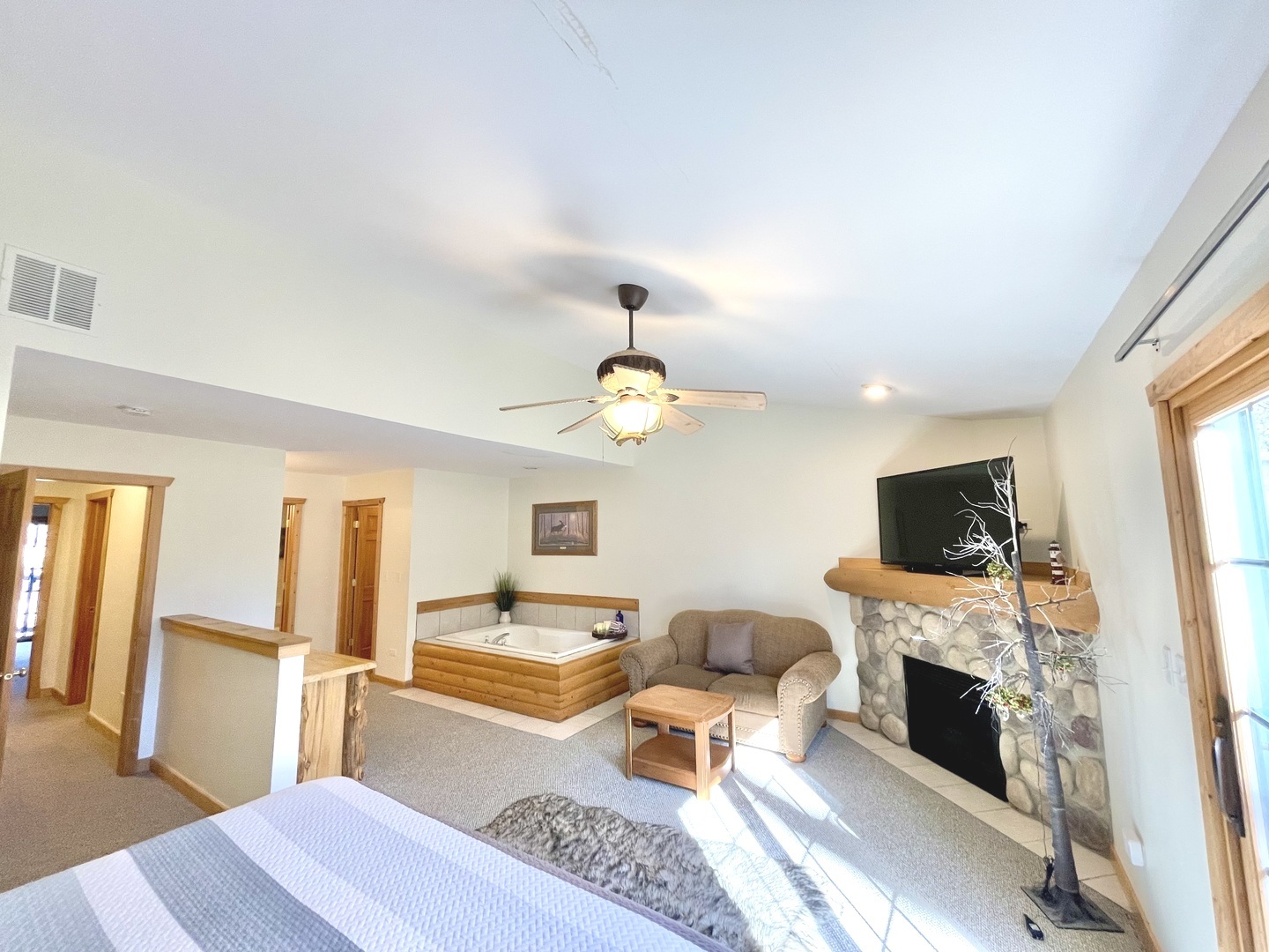 2643 N State Route 178 Highway #Y-3, Utica, IL 61373