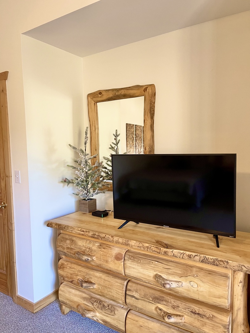 2643 N State Route 178 Highway #Y-3, Utica, IL 61373