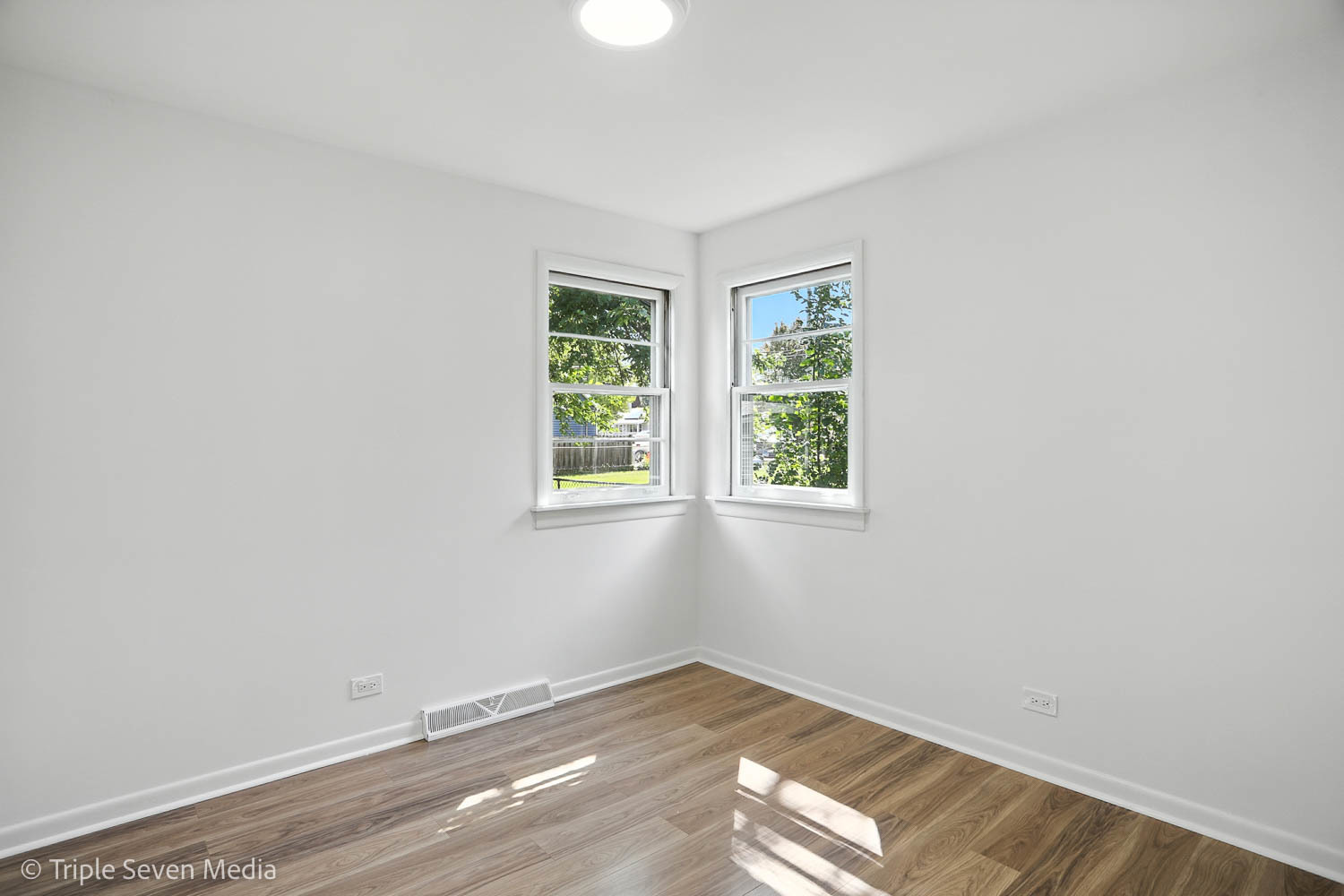 10517 Oak Park Avenue, Chicago Ridge, IL 60415