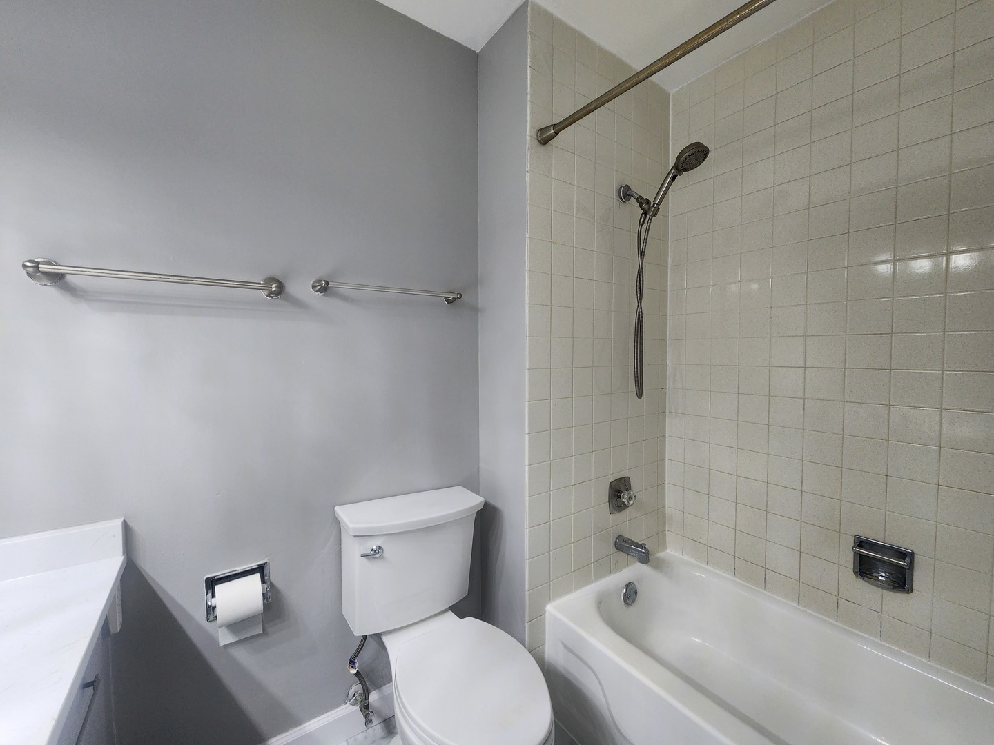 1044 Creekside Court #2B, Wheeling, IL 60090