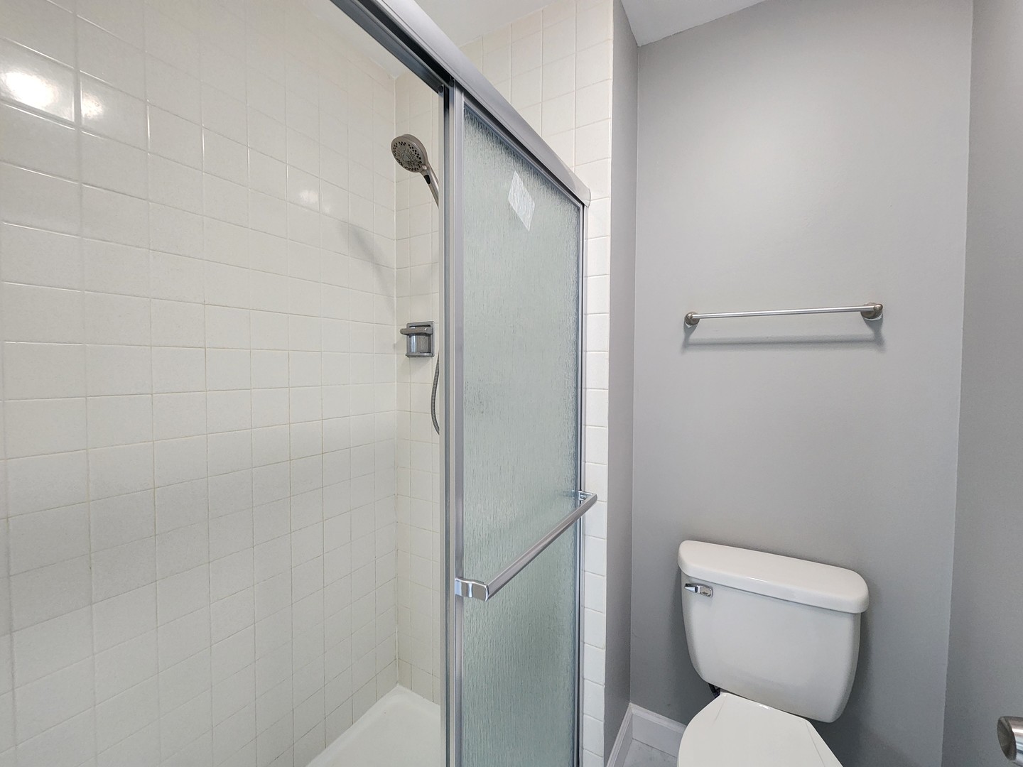 1044 Creekside Court #2B, Wheeling, IL 60090