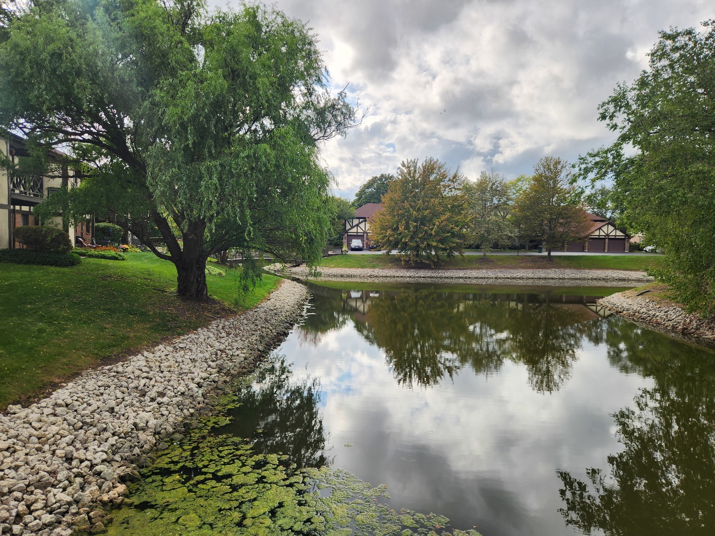 1044 Creekside Court #2B, Wheeling, IL 60090